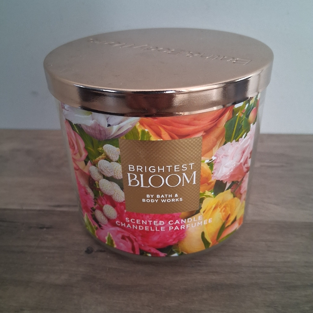 Bath & Body Works Brightest Bloom Scented Candle - Gold and Floral